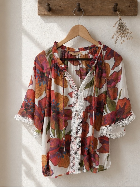 Hope & Harlow Tops - Hope & Harlow Floral Boho Blouse 1X Lace Trim Bell Sleeve Peasant Top